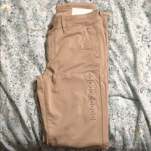 American Eagle super stretch khaki pants size 6